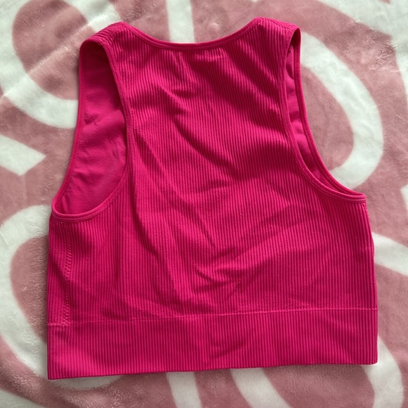 GARAGE Cami Seemless Plunge Tank In Hot Pink - Picture 3 of 4